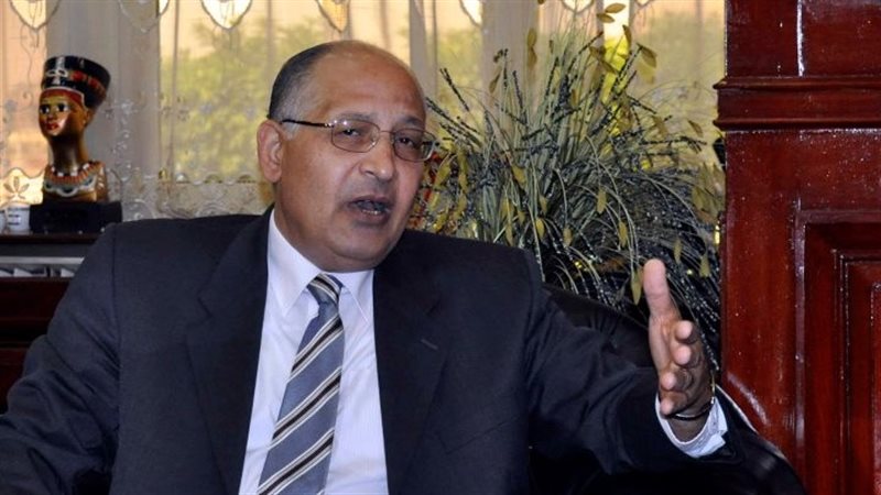  الدكتور عزت سعد