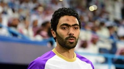 قبل مباراة بيراميدز.. حسين الشحات يفاجئ مشجعا أهلاويا برد على تعليقه