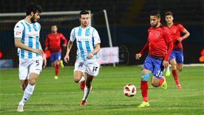 بيراميدز يحافظ على تقدمه أمام الأهلي 2-1 عقب مرور 75 دقيقة