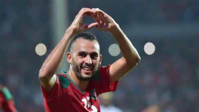 بوطيب يصل القاهرة للانضمام للزمالك