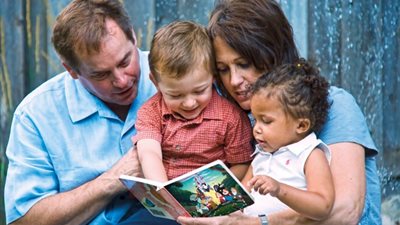 8 خطوات تربوية للتعامل مع الطفل