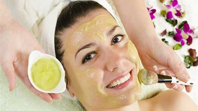 قناع «الشوفان والعسل» للعناية بالبشرة الدهنية