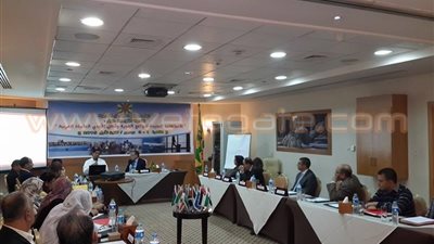 بالصور.. العمالة العربية تتراجع في دول الخليج مقارنة بالأجانب