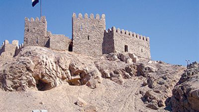 خبير آثار يطالب ببوابات إلكترونية لقلعة طابا ودير سانت كاترين