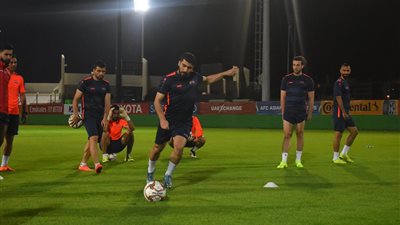 المنتخب السوري بقمصان تحمل علامة تجارية تركية (صور)