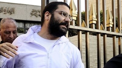 تأجيل دعوى إلزام الداخلية بالإفراج الشرطي عن علاء عبد الفتاح لـ2 مارس