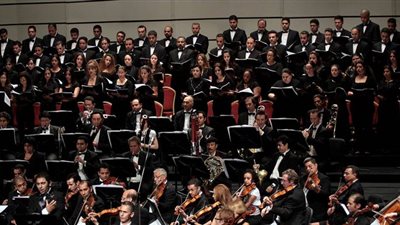 هارولد يزور إيطاليا على أنغام السيمفوني بالأوبرا