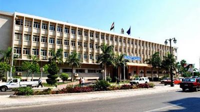 أولياء أمور طلاب مدرسة بالبحيرة يشتكون من غياب معلمي العلوم والرياضيات