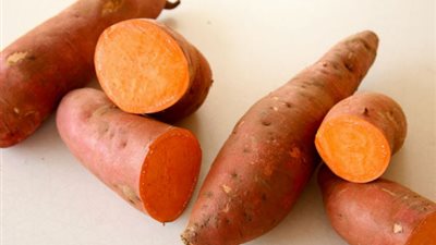 طريقة تحمير البطاطا الحلوة لدفء الشتاء