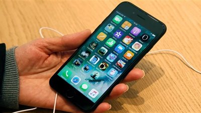 رسميا.. أبل توقف بيع هواتف آي فون 7 و8 في ألمانيا