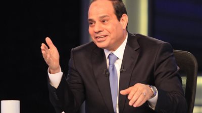 «السيسي» يبحث مع رجال الأعمال سبل زيادة حجم استثماراتهم بمصر