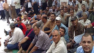 استمرار اعتصام عمال مياه الشرب بالشرقية لليوم الثاني