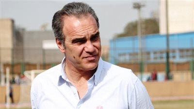 3 أسباب دفعت «لاسارتي» لمد معسكر الأهلي في برج العرب