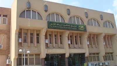 «العالمية لخريجي الأزهر» تؤكد مشروعية تهنئة الأقباط بأعيادهم (فيديو)