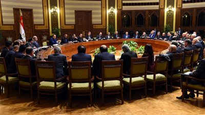 الحكومة تستعرض خطوات دعم القطاع السياحى والمستثمرين المتعثرين