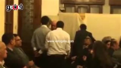 بالفيديو.. «عبد الحميد» و«فرحات» في عزاء «الخراط» بقصر الدوبارة