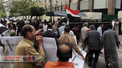 عمال التشجير ينهون اعتصامهم ويتقدمون بشكوى لـ