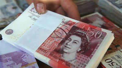 الدولار يغلق على استقرار.. والإسترليني يسجل 22.74 جنيه بنهاية تعاملات اليوم