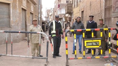 إجراءات أمنية بمحيط كنائس الأقصر تزامنا مع عيد الميلاد (صور)