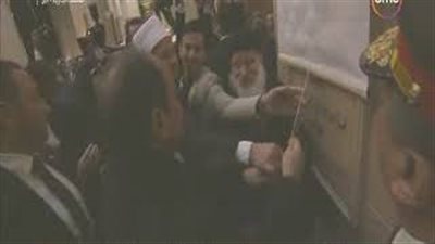 السيسي يفتتح مسجد الفتاح العليم بالعاصمة الإدارية (فيديو)