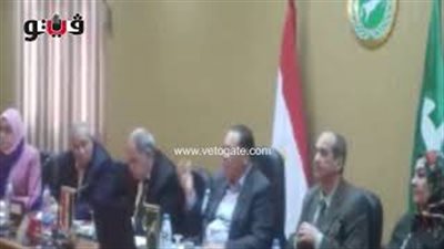 محافظ الشرقية: «مش معقولة حد يتبرع بمكتب عشان ياخد مكانه قطعة أرض» (فيديو)