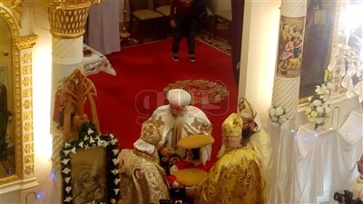 وصول الأنبا بولا لكنيسة مارجرجس بطنطا لترأس قداس عيد الميلاد (فيديو)