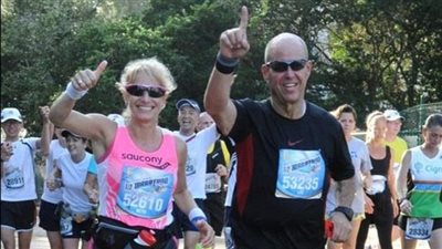 بالصور.. أمريكي يتخلص من نصف وزنه ليستطيع الزواج بحبيبته