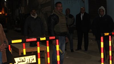 تفتيش الوافدين على كنائس الشرقية ذاتيا (فيديو وصور)