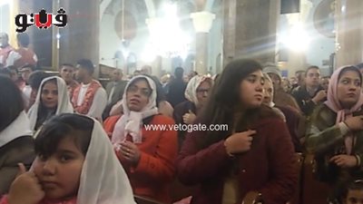 لأول مرة ترجمة ترانيم وألحان قبطية بلغة الإشارة في مطرانية قنا (فيديو)