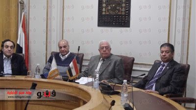 بالفيديو والصور..