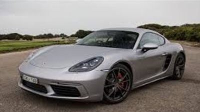 بورش تستعرض تفاصيل سيارتها 718 كايمان GT4 Clubsport