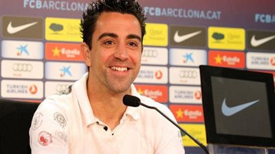 تشافي: «ميسي» المرشح الأول للفوز بالكرة الذهبية