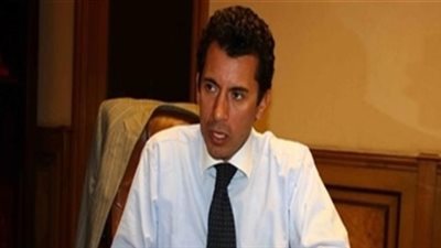 وزير الرياضة يحضر تدريب منتخب اليد بالشروق