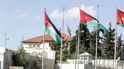 الأردن يقرر زيادة مرتبات بعض القطاعات