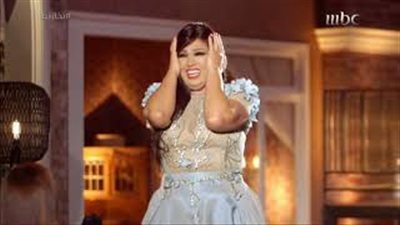 وصلة رقص لفيفي عبده على أنغام «يا بتاع النعناع» (فيديو)