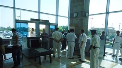 ضبط سوري حاول تهريب أدوية ومستحضرات تجميل