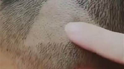 غباء كوافير يضع زبونه في مأزق (فيديو وصور)