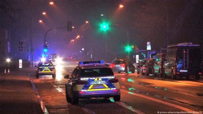 الشرطة الألمانية تحرر 43 طفلا احتجزهم شخص رهائن في صالة رياضية