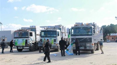 وصول قافلة مساعدات كويتية إلى معبر رفح في طريقها إلى غزة