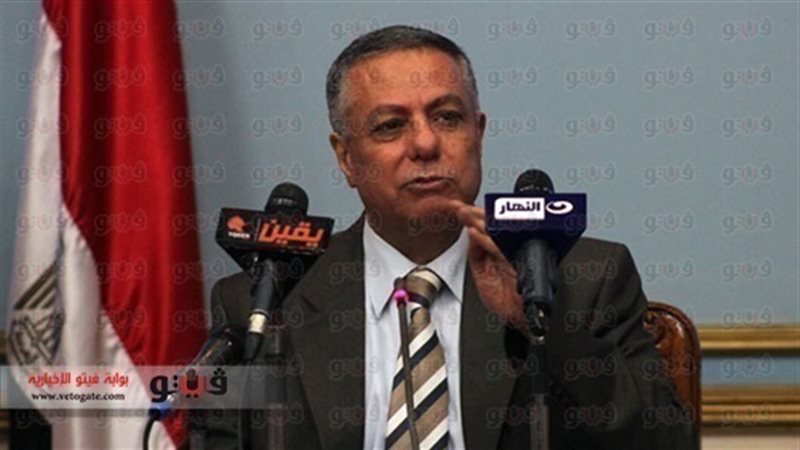 الدكتور محمود أبو