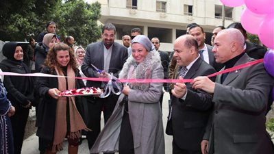 وزيرة البيئة تفتح المعرض السنوى الأول لمستلزمات الأسرة والبيت الحديث