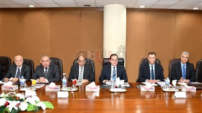 البترول: تنفيذ برنامج عمل طموح للوفاء باحتياجات الصعيد من الغاز الطبيعي