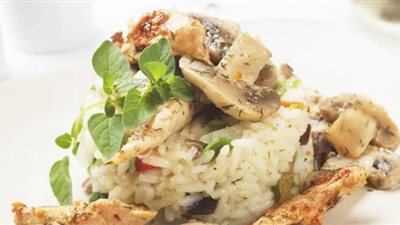 طريقة عمل الأرز بالدجاج والمشروم من مطبخ الشيف سناء