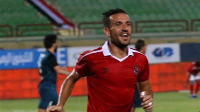 على معلول يتقدم بالهدف الأول للأهلي في سموحة