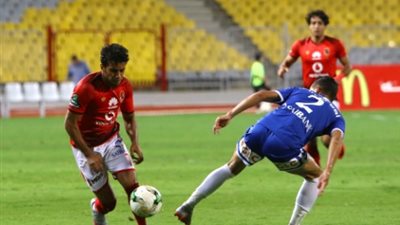 الأهلي يتقدم على سموحة 0/1 في الشوط الأول