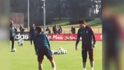 بالفيديو..مهارات عالية لـ «ألكانتارا» قبل مواجهة أرسنال