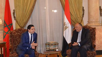 وزير الخارجية المغربي يغادر مطار القاهرة بعد لقائه سامح شكري