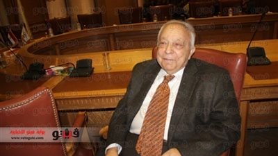 زنانيري: تغيير الفكر والإدارة أهم شروط تطوير قطاع الغزل والنسيج