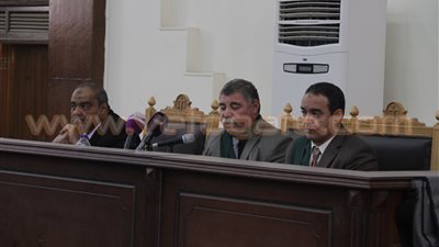 «جنايات القاهرة» تستمع لأقوال شهود الإثبات في «أحداث الشورى».. «جرجس»: المتهمون قطعوا الطريق وألقوا الحجارة على الشرطة ورددوا هتافات ضد قانون التظاهر.. و«على» ي