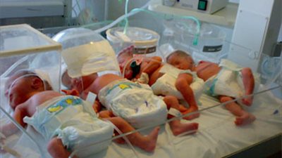 خبير تعداد سكاني: 233 طفلا يولدون كل ساعة في مصر